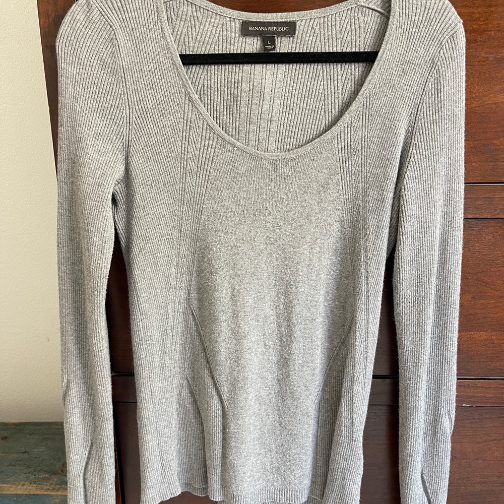 Banana Republic Light Gray Knit Top
